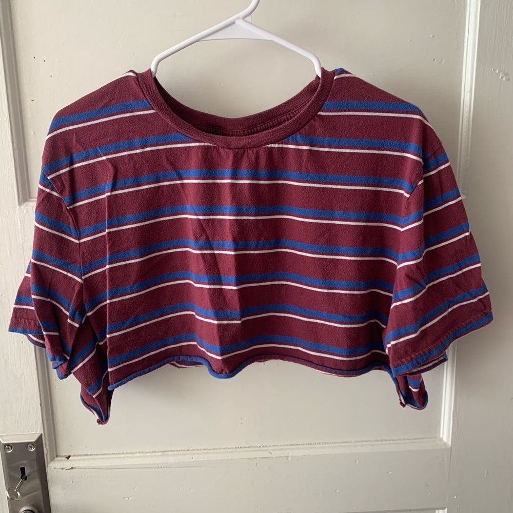 Cropped maroon striped tee size xl